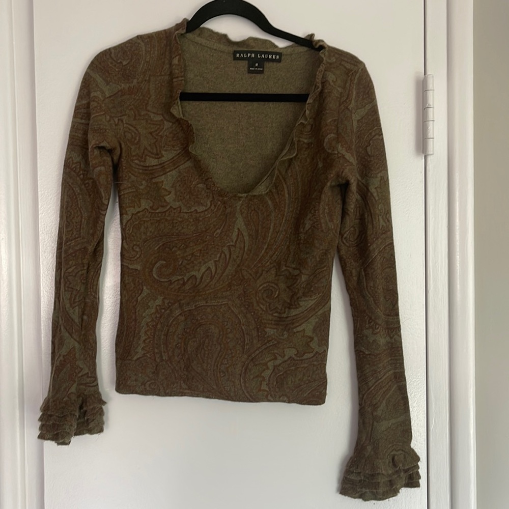 Beautiful paisley print Ralph Lauren cashmere long sleeve